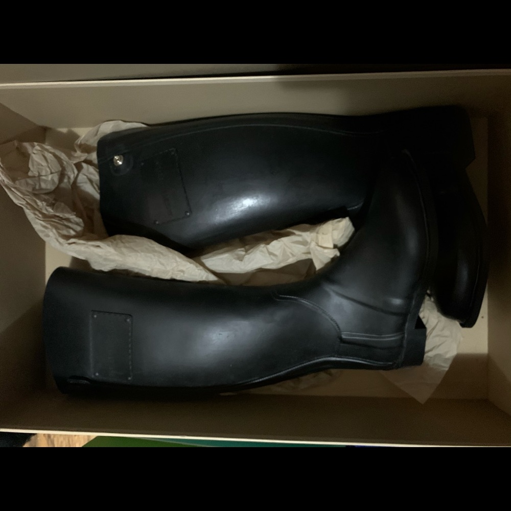 Burberry Rain boots Authentic size 7